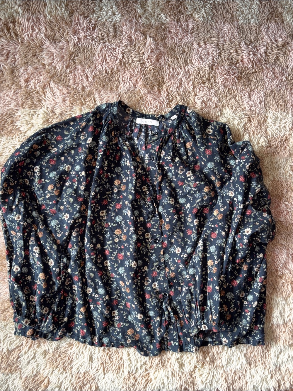 Doen Jane blouse in dark floral - small